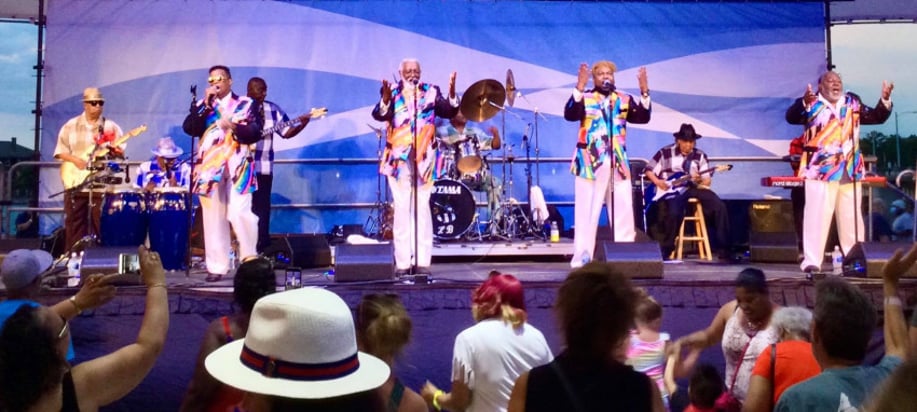Gallery photo 14 of The Motown Sounds Of Touch