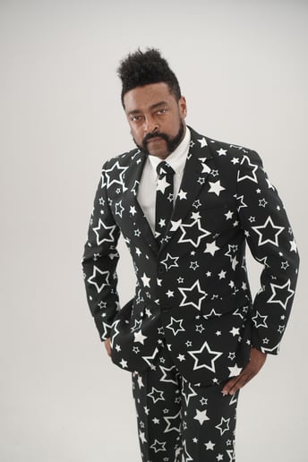Gallery photo 10 of The Network King Lee-Lee Williams