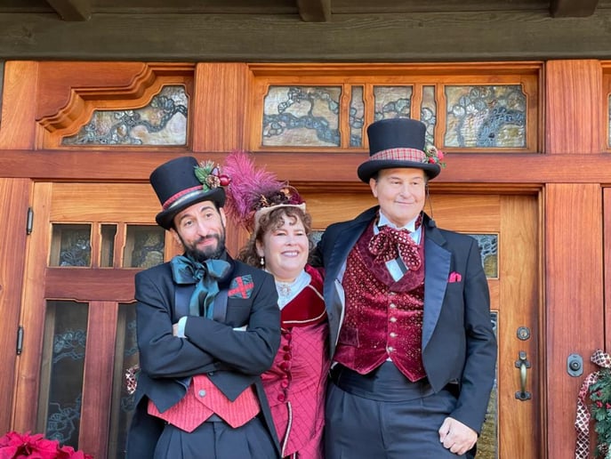 Gallery photo 4 of The Old Fashioned Carolers