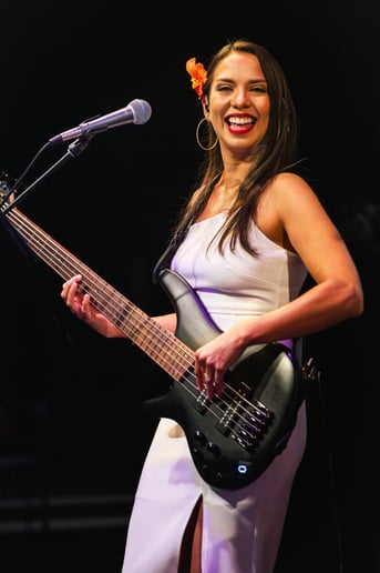 Gallery photo 8 of The One-Woman Ensemble