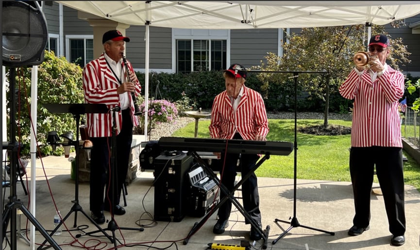 Gallery photo 3 of The Cleveland Dixieland Band