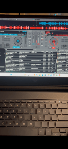 Gallery photo 3 of The Other DJ's