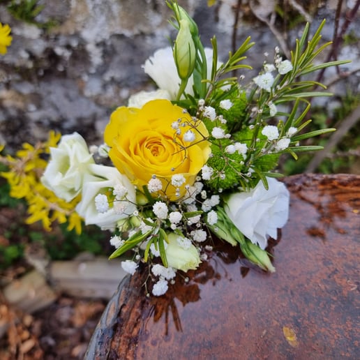 Gallery photo 9 of The Painted Bouquet Wedding Flowers