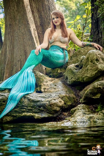 Gallery photo 3 of The Painted Siren