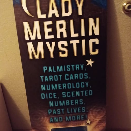 Gallery photo 10 of Lady Merlin Mystic Reader