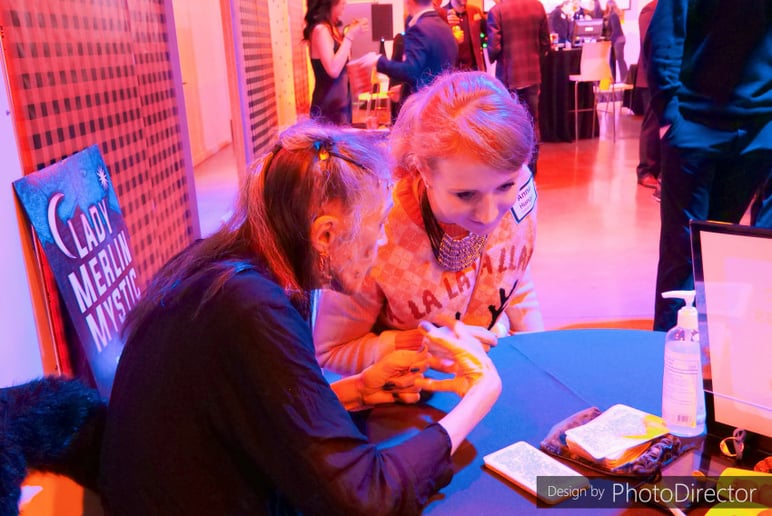 Gallery photo 8 of Lady Merlin Mystic Reader