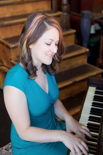 Gallery photo 1 of Laura Wiley
