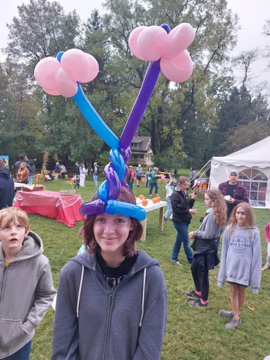 Gallery photo 9 of The Polka Dot Man - Balloons, Magic and Santa