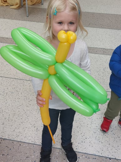 Gallery photo 11 of The Polka Dot Man - Balloons, Magic and Santa