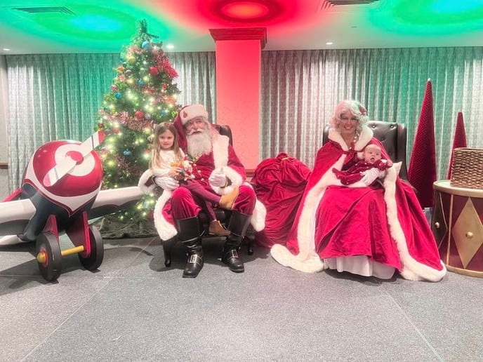 Gallery photo 31 of The Premier Santa Group
