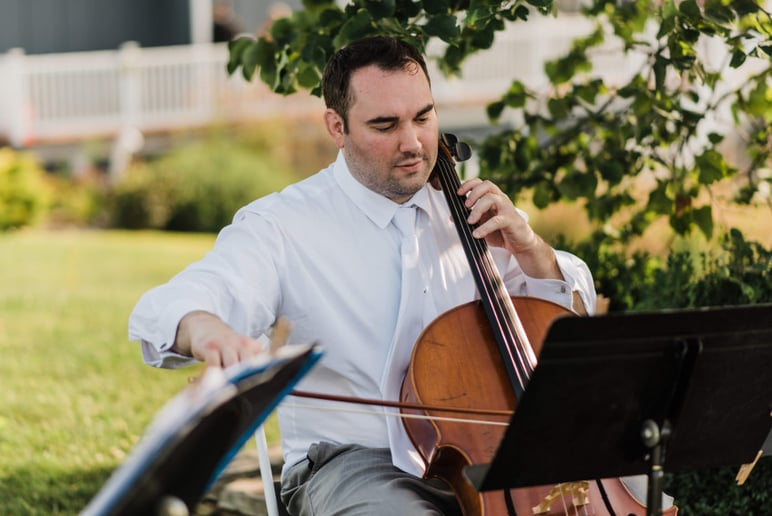 Gallery photo 4 of Chris Devoe - Solo Cello