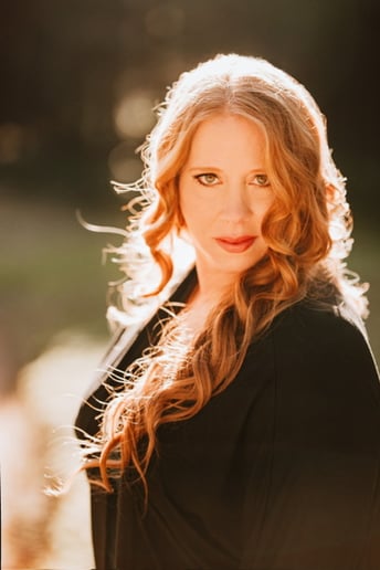 Gallery photo 4 of The Redhead Pianist