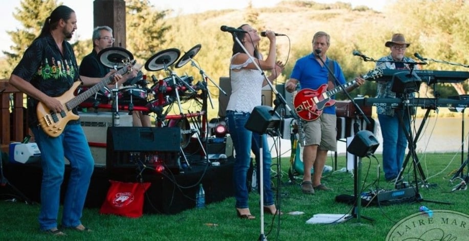 Gallery photo 1 of The SALT Band Rockin' your Party!