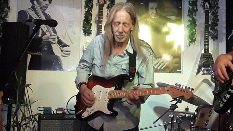 Gallery photo 1 of The Sammy Dee Blues Band