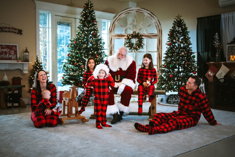Gallery photo 1 of The Santa Pops