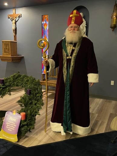 Gallery photo 2 of The Santa Pops