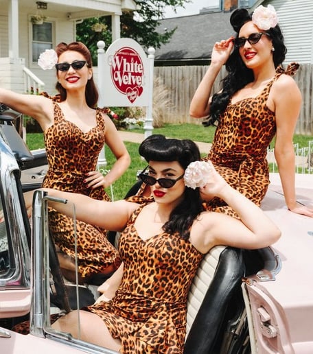Gallery photo 10 of The Satin Dollz
