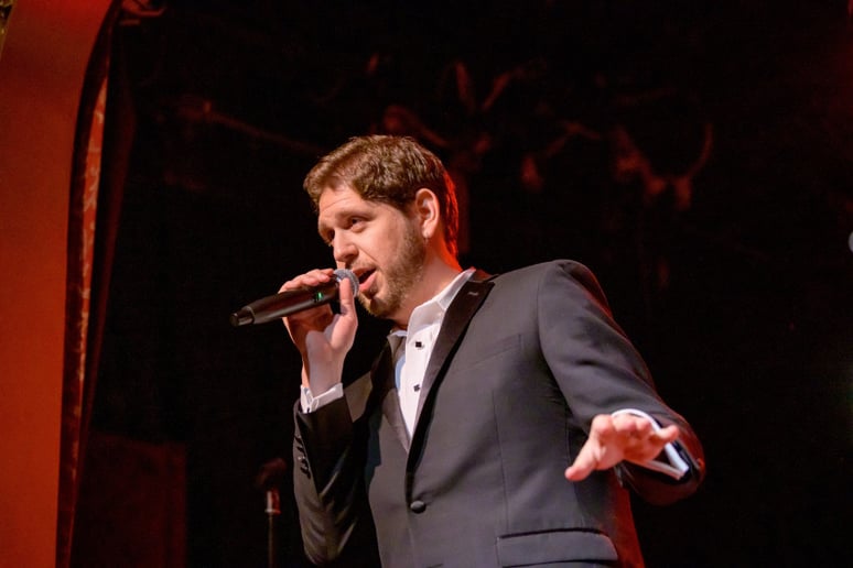 Gallery photo 2 of Gilad Paz - The Singer You've Been Looking For!