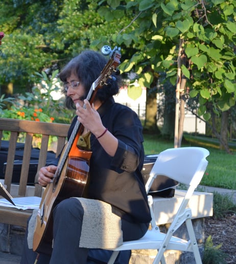 Gallery photo 3 of The Six Strings