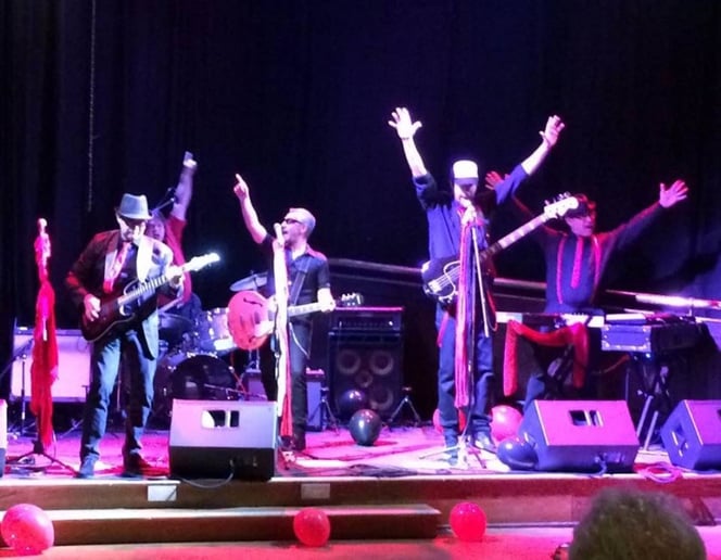 Gallery photo 3 of The Smokin' Cobras