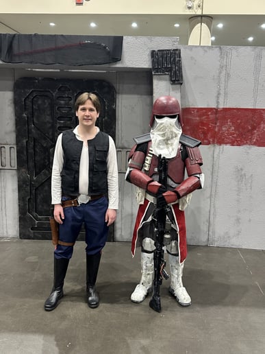 Gallery photo 3 of The Smuggler Cosplayer
