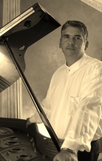 Gallery photo 2 of The Soothing Piano Melodies of Martin Lacasse