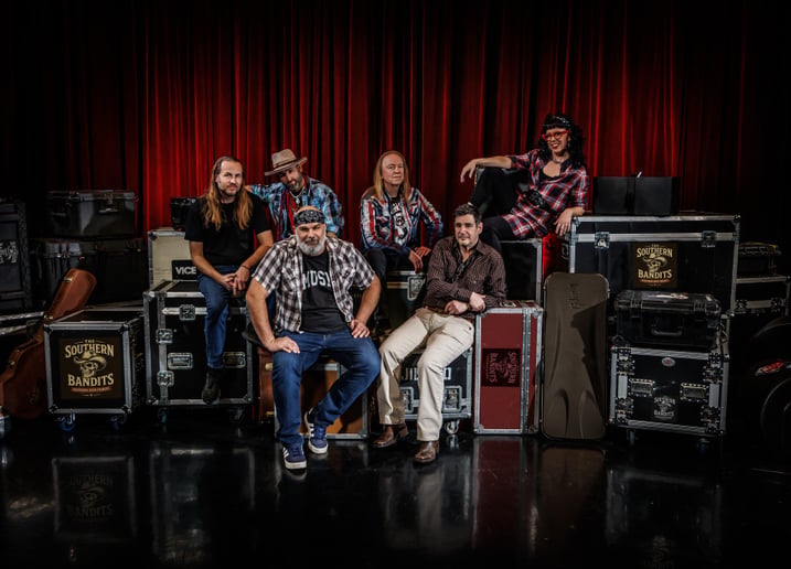 Gallery photo 1 of The Southern Bandits