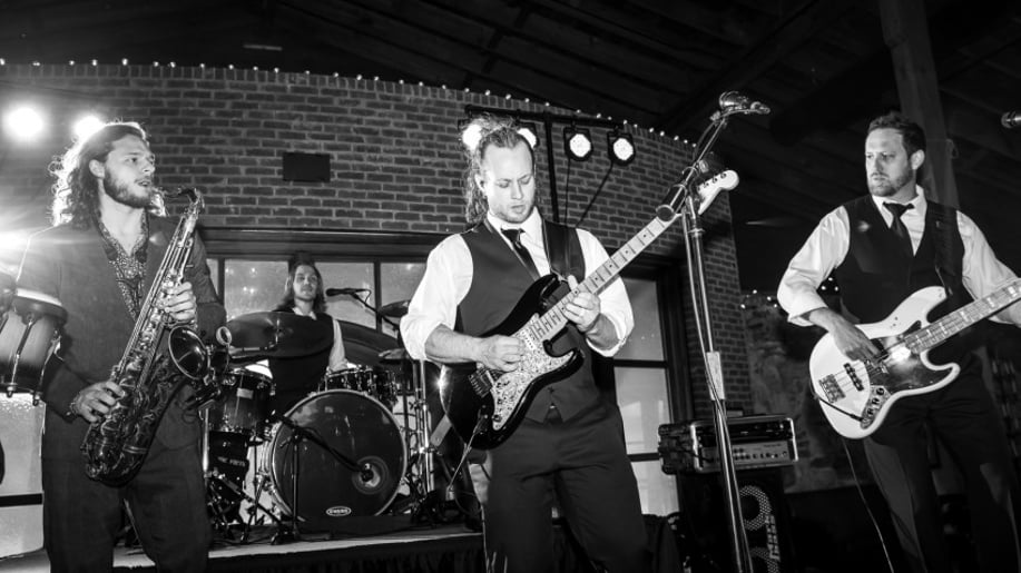 Gallery photo 10 of The Stephen Lee Band