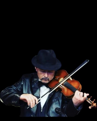 Gallery photo 22 of The Strolling Violinist