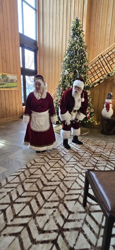 Gallery photo 7 of Santa's Suit