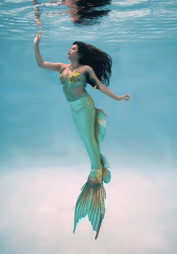Gallery photo 3 of The Surreal Sirena Mermaid Entertainment