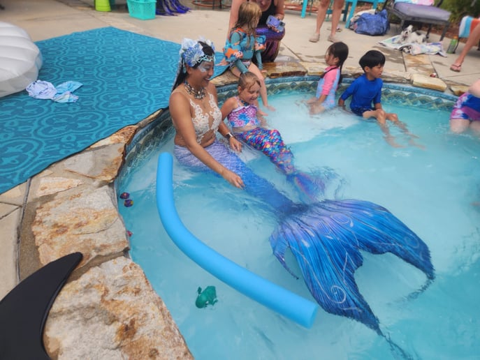 Gallery photo 4 of The Surreal Sirena Mermaid Entertainment