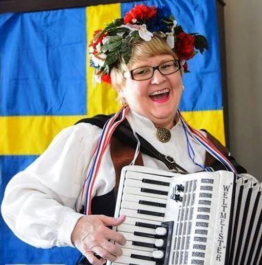 Gallery photo 18 of The Swedish Meatballs
