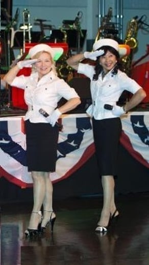 Gallery photo 4 of The Swingin' Blue Stars