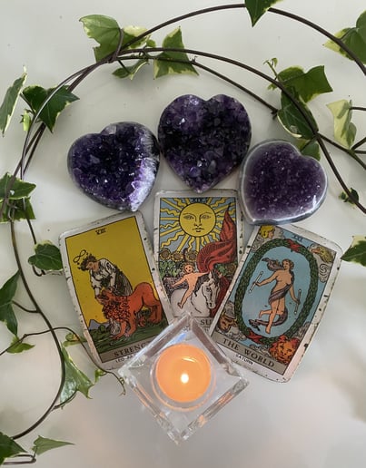 Gallery photo 7 of Katherine Violet Tarot