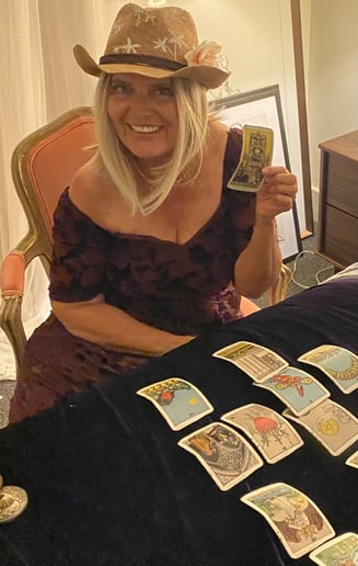 Gallery photo 1 of Katherine Violet Tarot