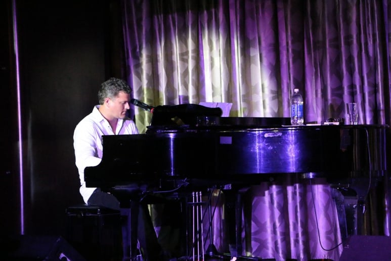 Gallery photo 4 of The Texas Pianoman