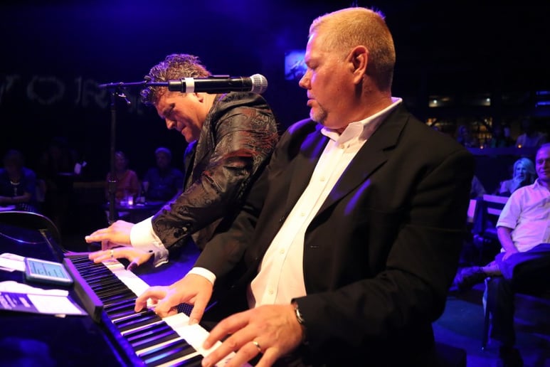 Gallery photo 10 of The Texas Pianoman