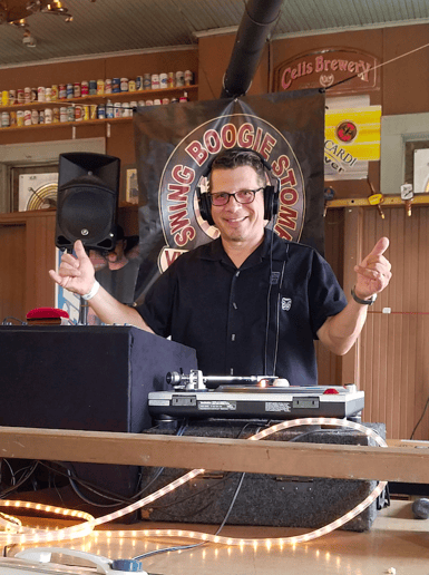 Gallery photo 6 of DJ Pete