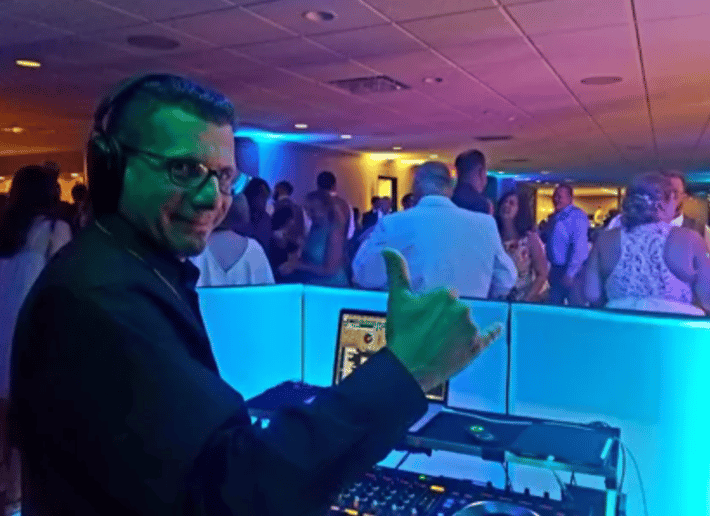 Gallery photo 1 of DJ Pete