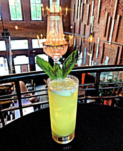 Gallery photo 4 of The Traveling Cocktail