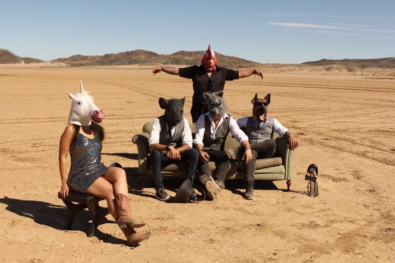 Gallery photo 2 of The Traveling Fools
