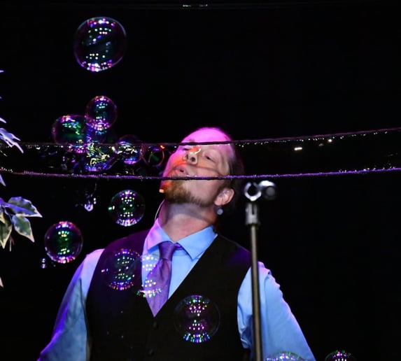 Gallery photo 5 of The Ultimate Bubble Magician
