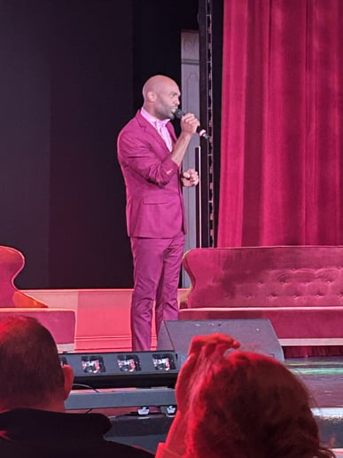 Gallery photo 4 of The Ultimate Emcee