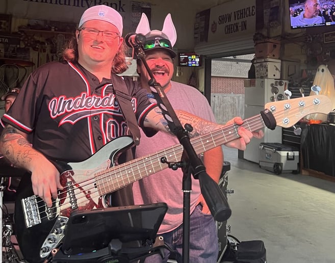 Gallery photo 4 of The Underdogs - Party Band