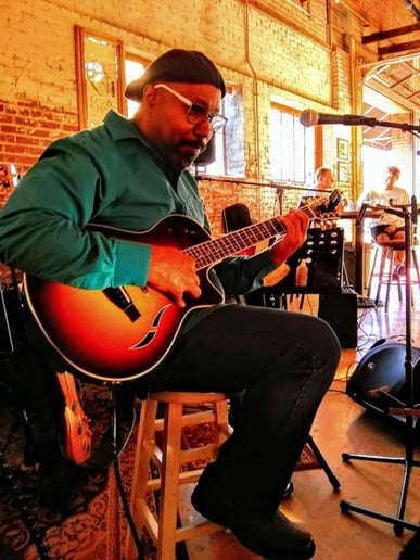 Gallery photo 1 of The Vibe Band