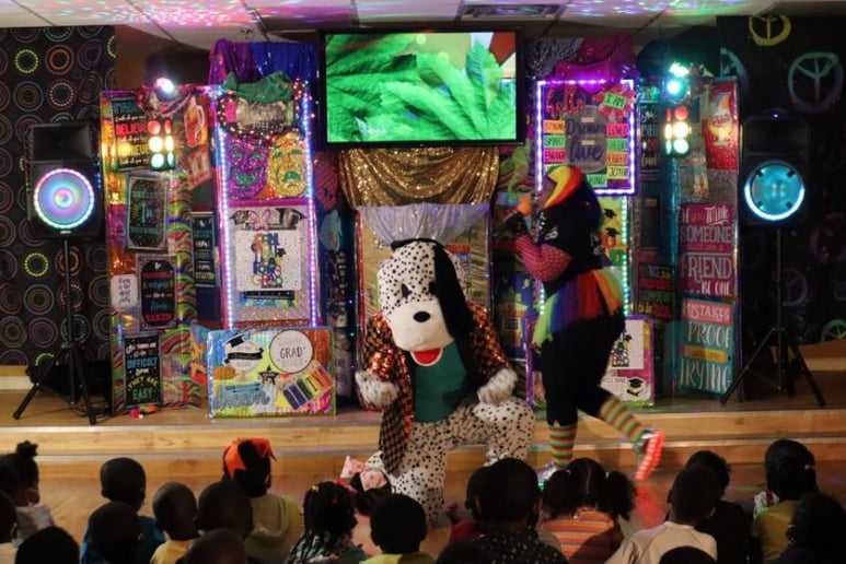 Gallery photo 3 of Dream Shakers Live & Virtual Shows