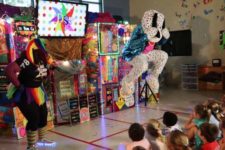 Gallery photo 4 of Dream Shakers Live & Virtual Shows