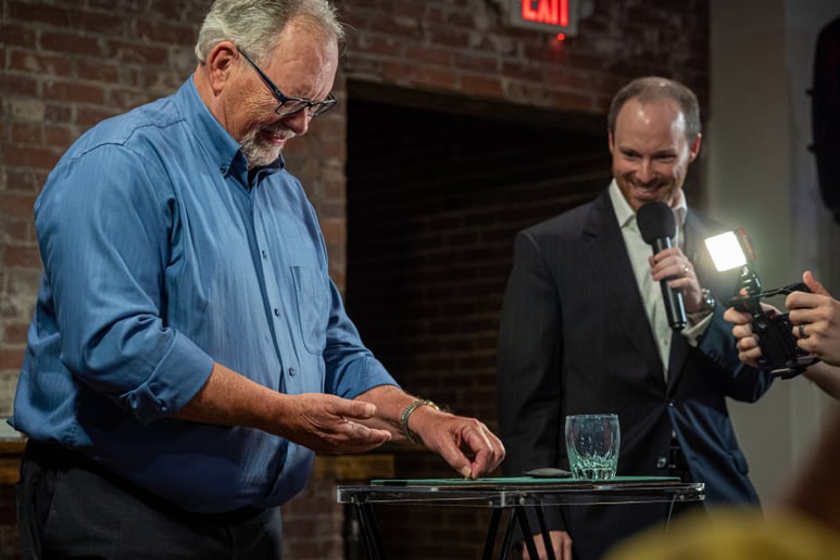 Gallery photo 15 of Jeff Kowalk - Professional Magic