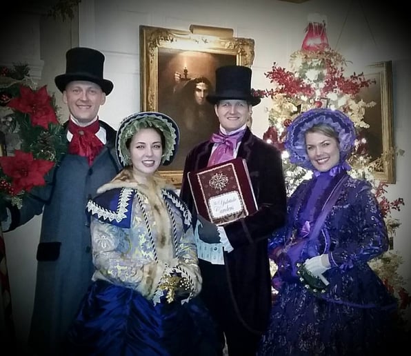 Gallery photo 6 of The Yuletide Carolers (NYC)